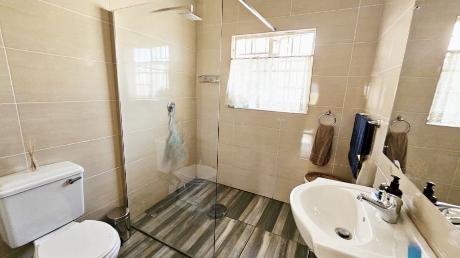 4 Bedroom Property for Sale in Vaalpark Free State